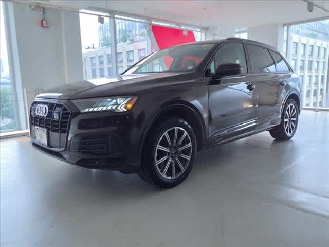 2024 Audi Q7 Premium Plus