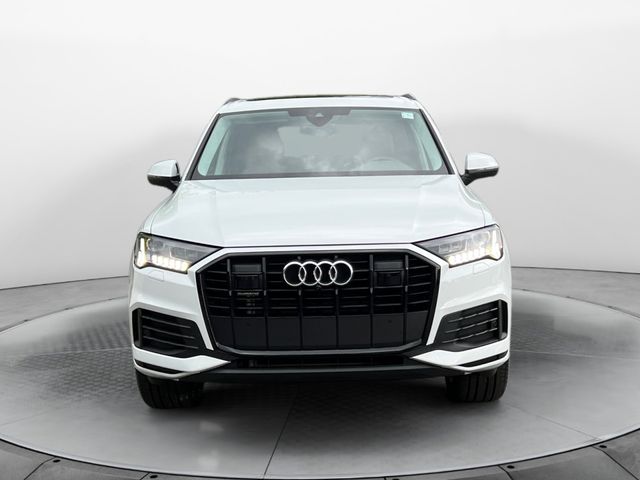 2024 Audi Q7 Premium Plus