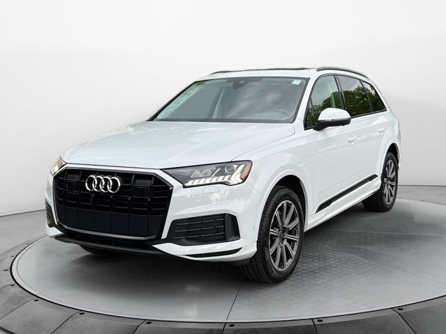 2024 Audi Q7 Premium Plus