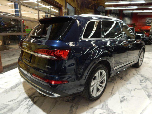 2024 Audi Q7 Premium Plus