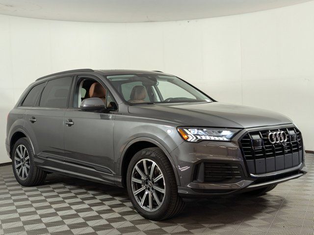 2024 Audi Q7 Premium Plus