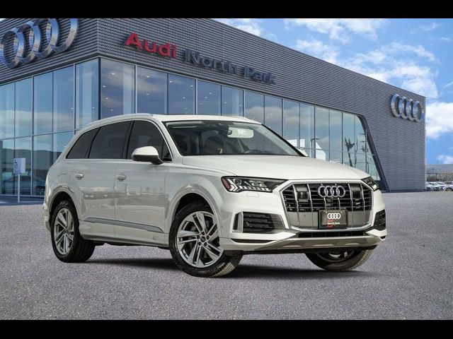 2024 Audi Q7 Premium Plus