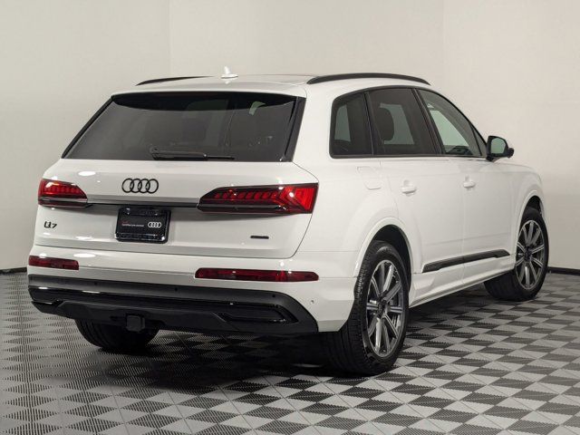 2024 Audi Q7 Premium Plus