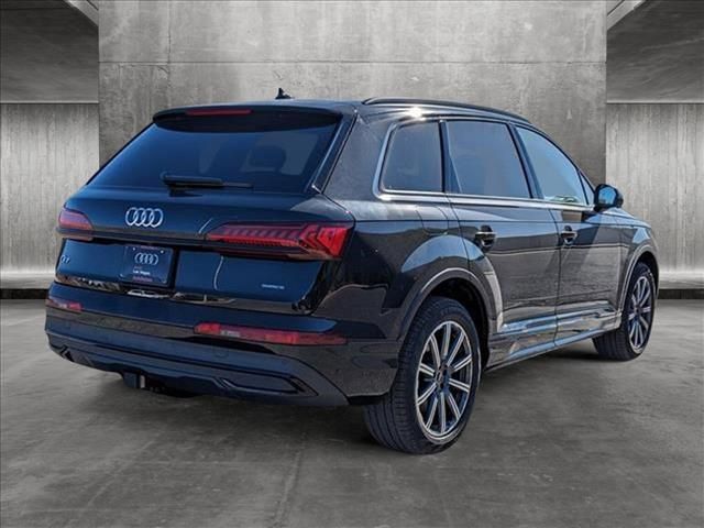 2024 Audi Q7 Premium Plus