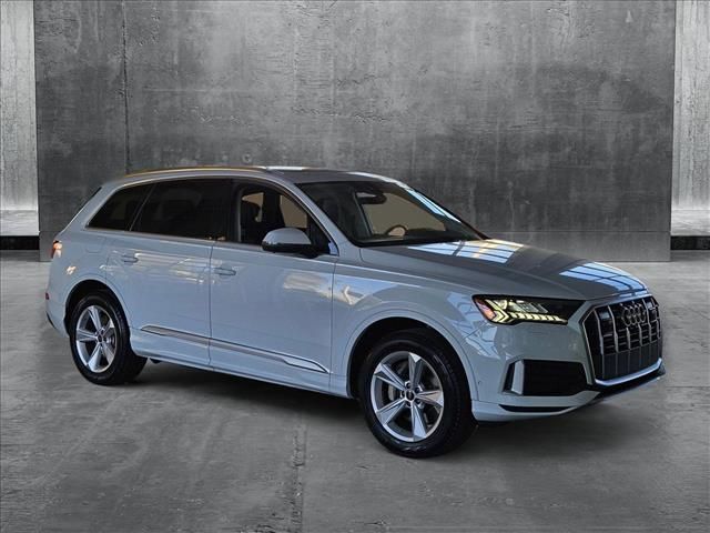 2024 Audi Q7 Premium Plus