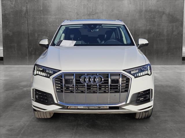 2024 Audi Q7 Premium Plus