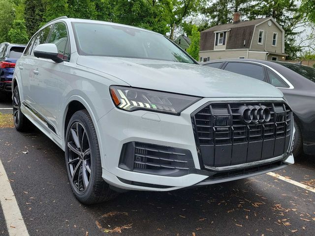 2024 Audi Q7 Premium Plus