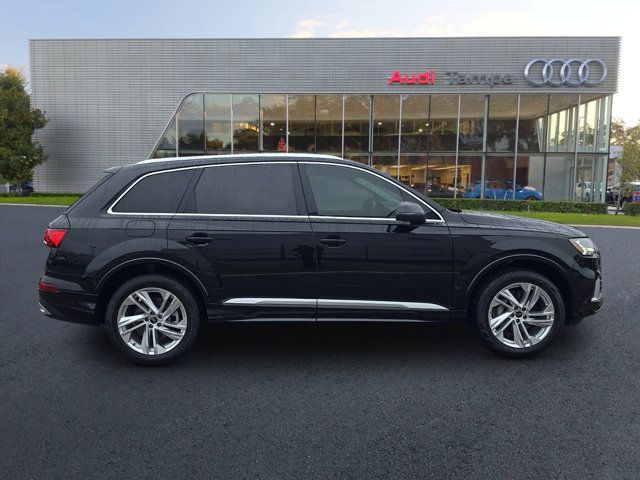 2024 Audi Q7 Premium Plus