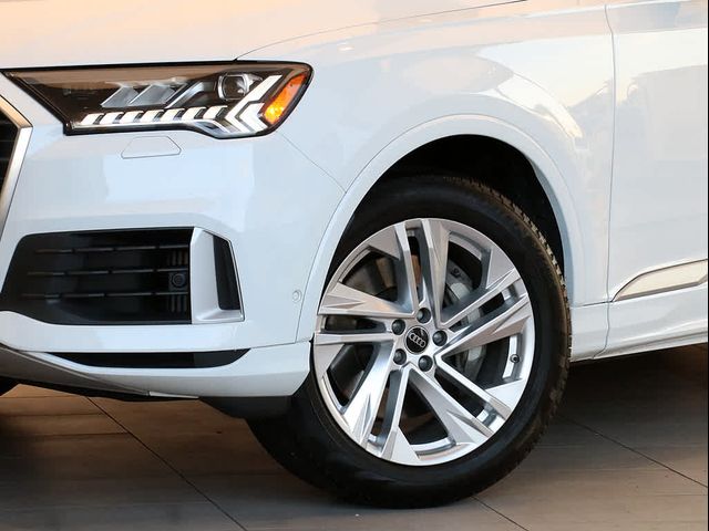 2024 Audi Q7 Premium Plus