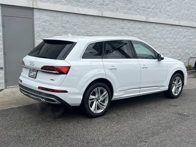 2024 Audi Q7 Premium Plus