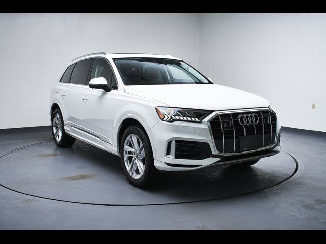 2024 Audi Q7 Premium Plus