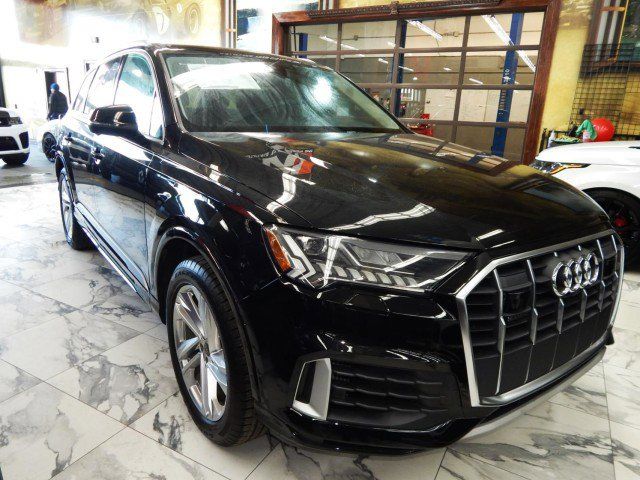 2024 Audi Q7 Premium Plus