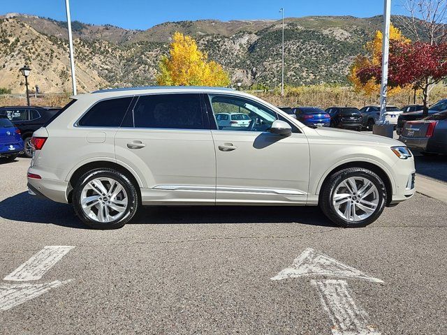 2024 Audi Q7 Premium Plus