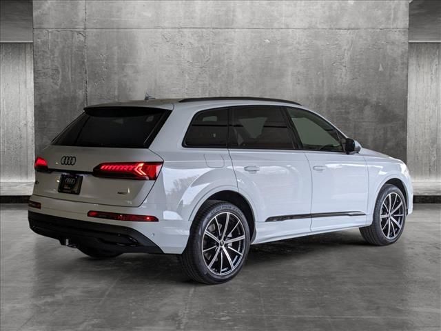 2024 Audi Q7 Premium Plus