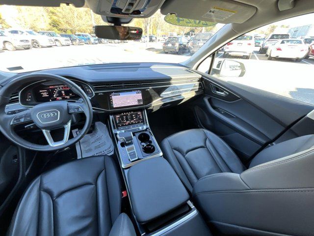 2024 Audi Q7 Premium Plus