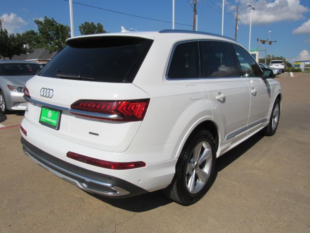 2024 Audi Q7 Premium Plus