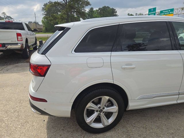 2024 Audi Q7 Premium Plus