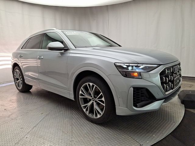 2024 Audi Q8 Premium