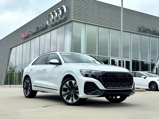 2024 Audi Q8 Premium