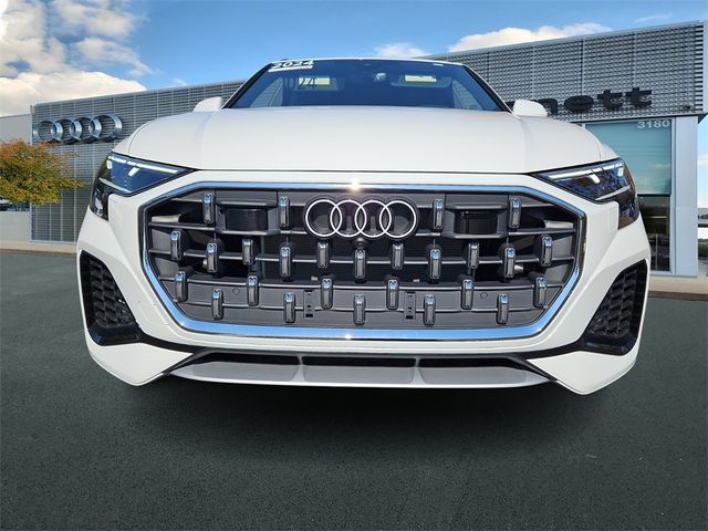 2024 Audi Q8 Premium