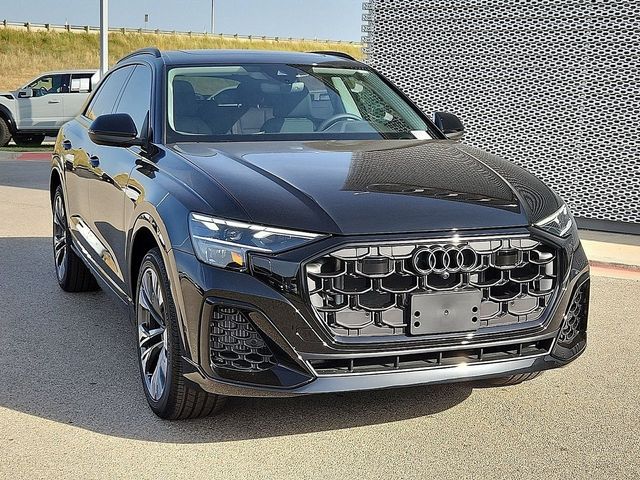 2024 Audi Q8 Premium Plus