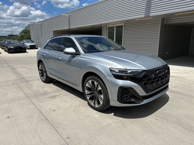 2024 Audi Q8 Premium Plus