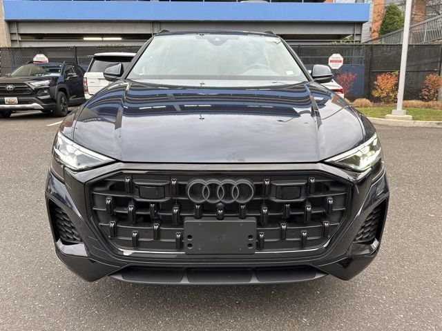 2024 Audi Q8 Premium