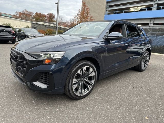 2024 Audi Q8 Premium