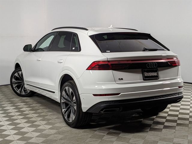 2024 Audi Q8 Premium