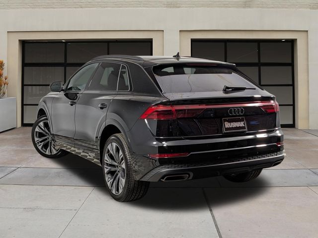 2024 Audi Q8 Premium