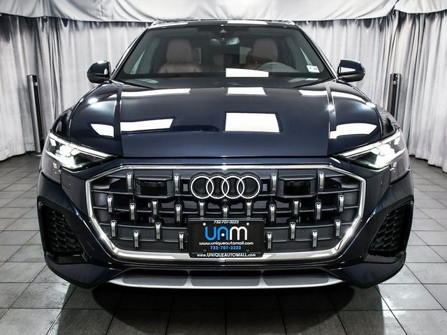 2024 Audi Q8 Premium