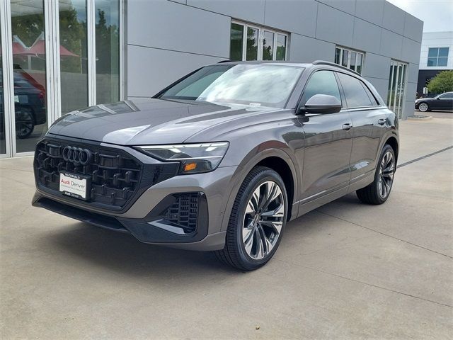 2024 Audi Q8 Premium