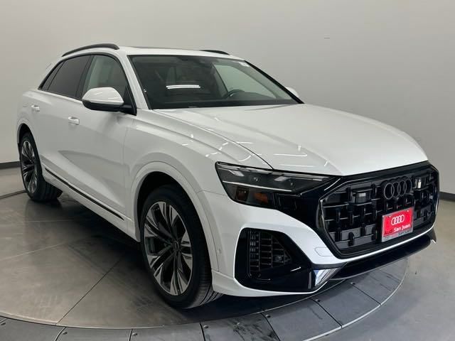 2024 Audi Q8 Premium