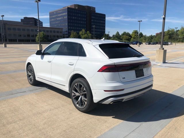 2024 Audi Q8 Premium