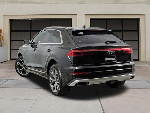 2024 Audi Q8 Premium Plus