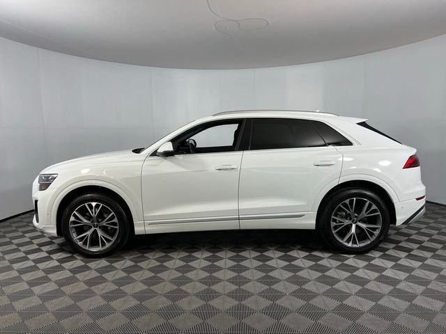 2024 Audi Q8 Premium Plus