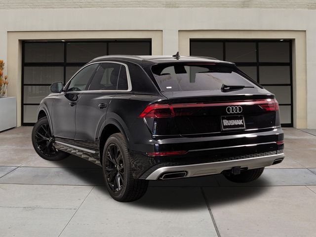 2024 Audi Q8 Premium Plus