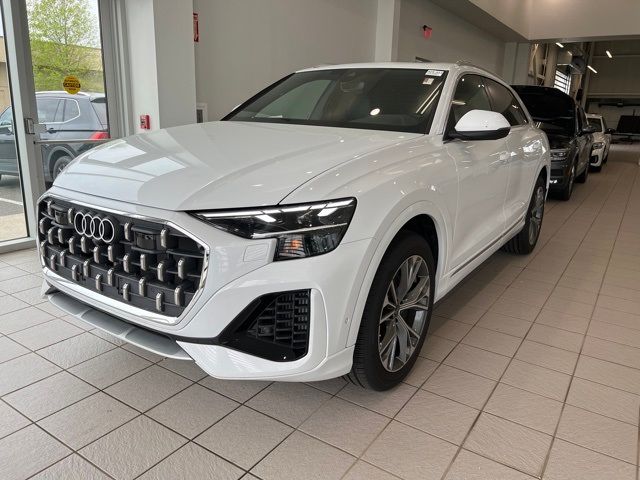 2024 Audi Q8 Premium Plus