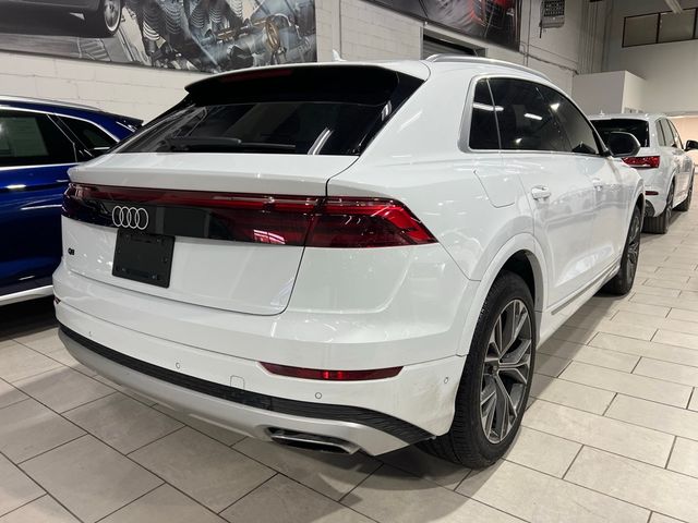 2024 Audi Q8 Prestige