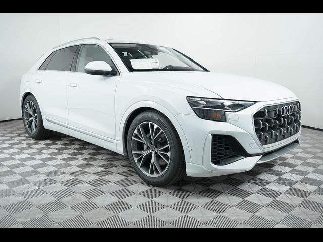 2024 Audi Q8 Prestige