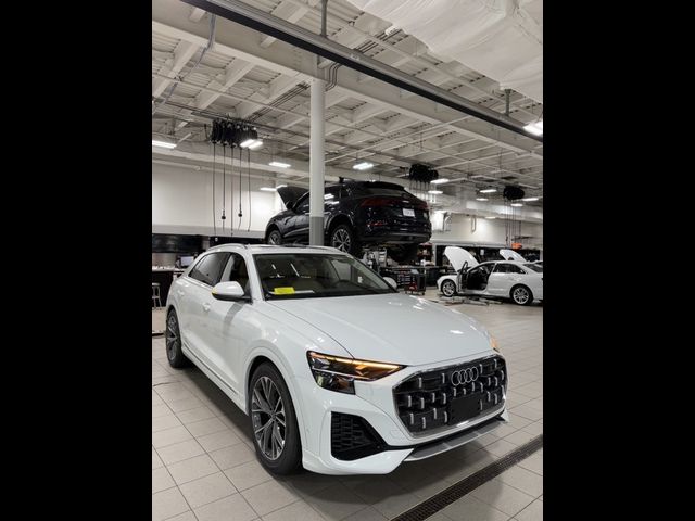 2024 Audi Q8 Prestige