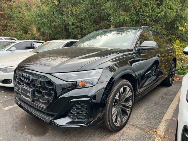 2024 Audi Q8 Premium Plus