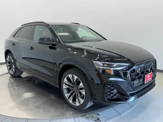 2024 Audi Q8 Premium Plus