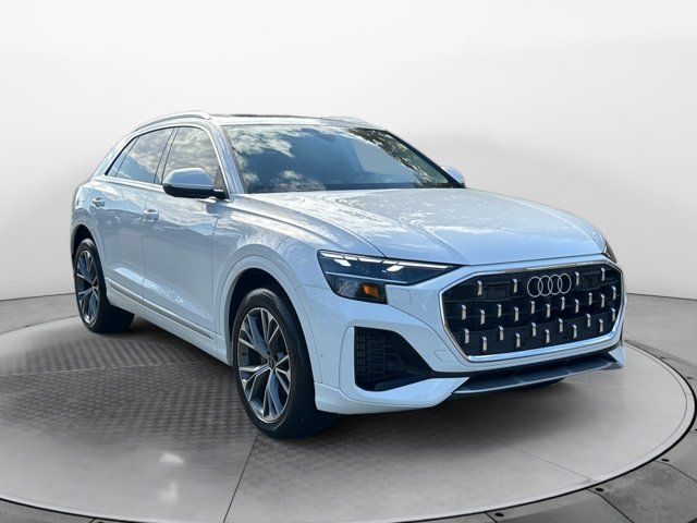 2024 Audi Q8 Premium