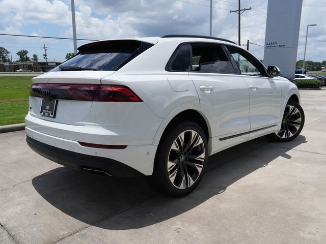 2024 Audi Q8 Premium