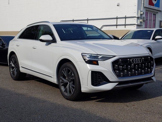 2024 Audi Q8 Premium Plus