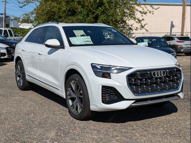 2024 Audi Q8 Premium Plus