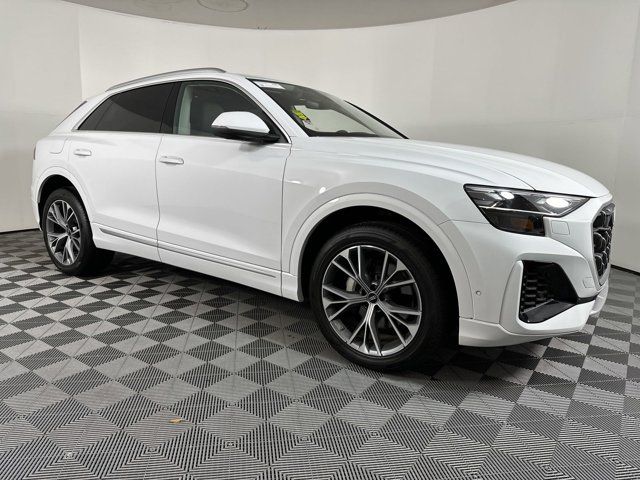 2024 Audi Q8 Premium Plus