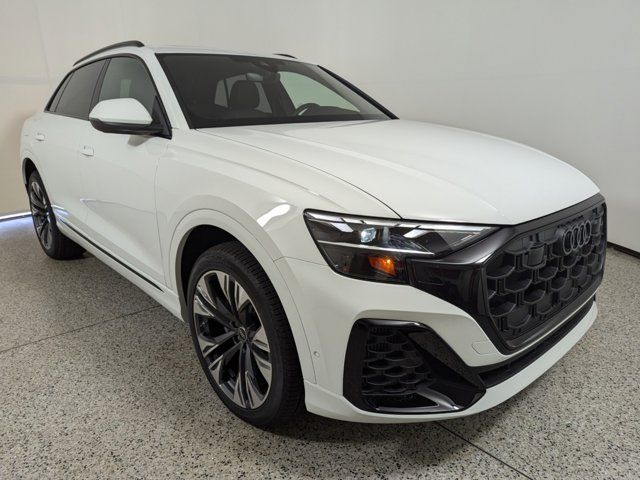 2024 Audi Q8 Premium Plus