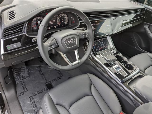 2024 Audi Q8 Premium Plus